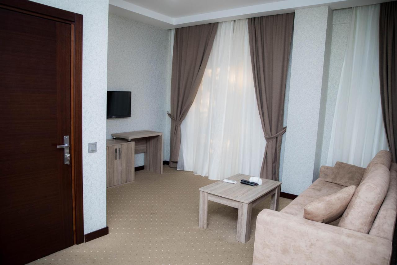 Guest Hotel Baku Ngoại thất bức ảnh