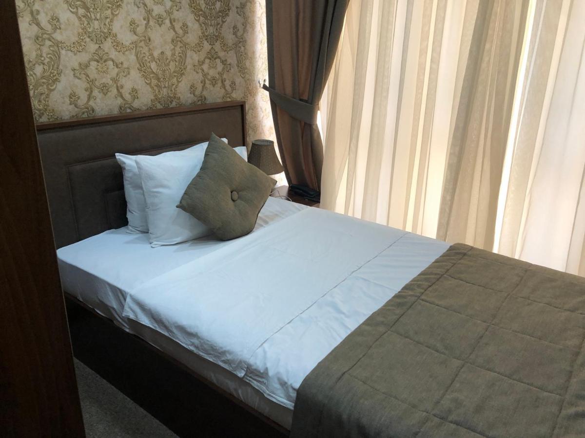 Guest Hotel Baku Ngoại thất bức ảnh